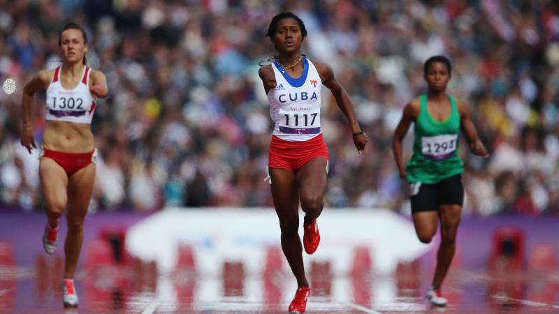 Yunidis Castillo A picture of women running on a track