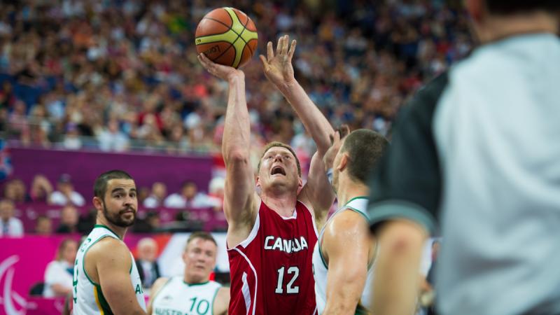 Patrick ANDERSON - Wheelchair Basketball - London 2012 Paralympic Games Patrick ANDERSON, Canada takes a one handed shot