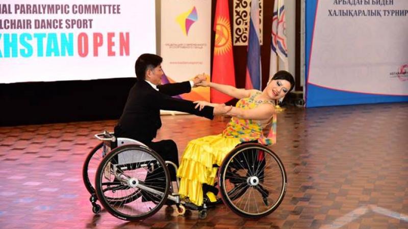 Lin Hsin Yu - Chinese Taipei - wheelchair dance sport Man and woman in wheelchairs dancing
