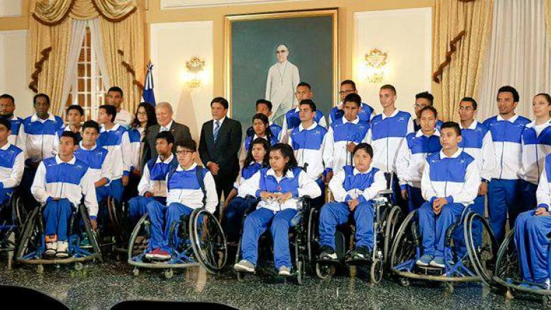 Team El Salvador with the President Team El Salvador with the President